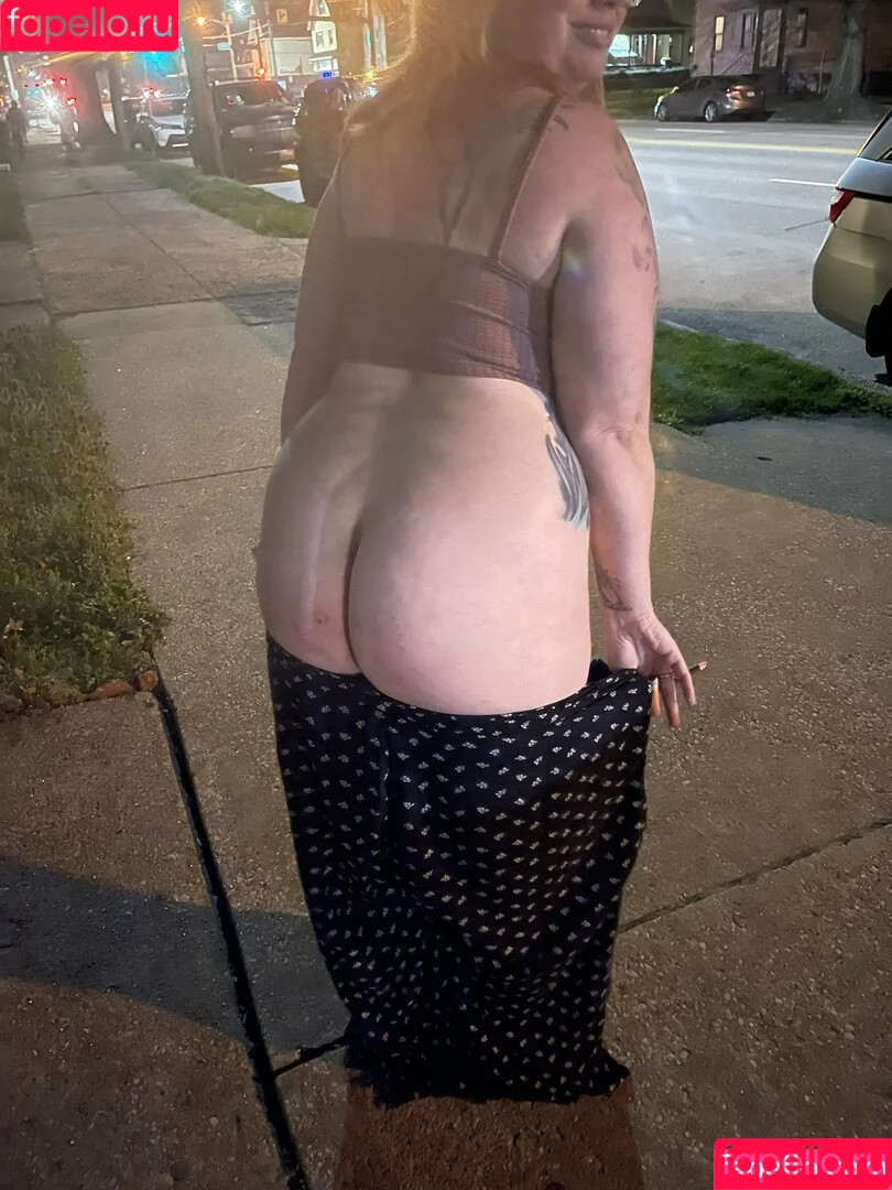 Amanda Lynn / https: / misslhommedieu / naughtymama29 Onlyfans Photo Gallery 