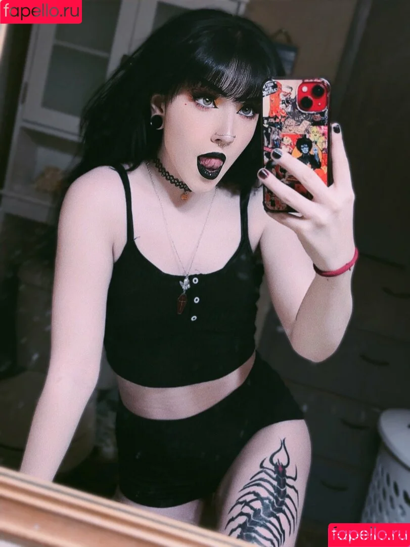 artificial0cide / artificialzerocide / littl3missd00msd4y Onlyfans Photo Gallery 