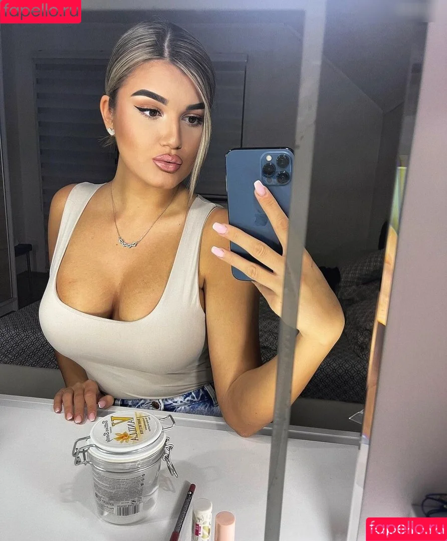 Ajla Dautovic / dautovicajla_ Onlyfans Photo Gallery 