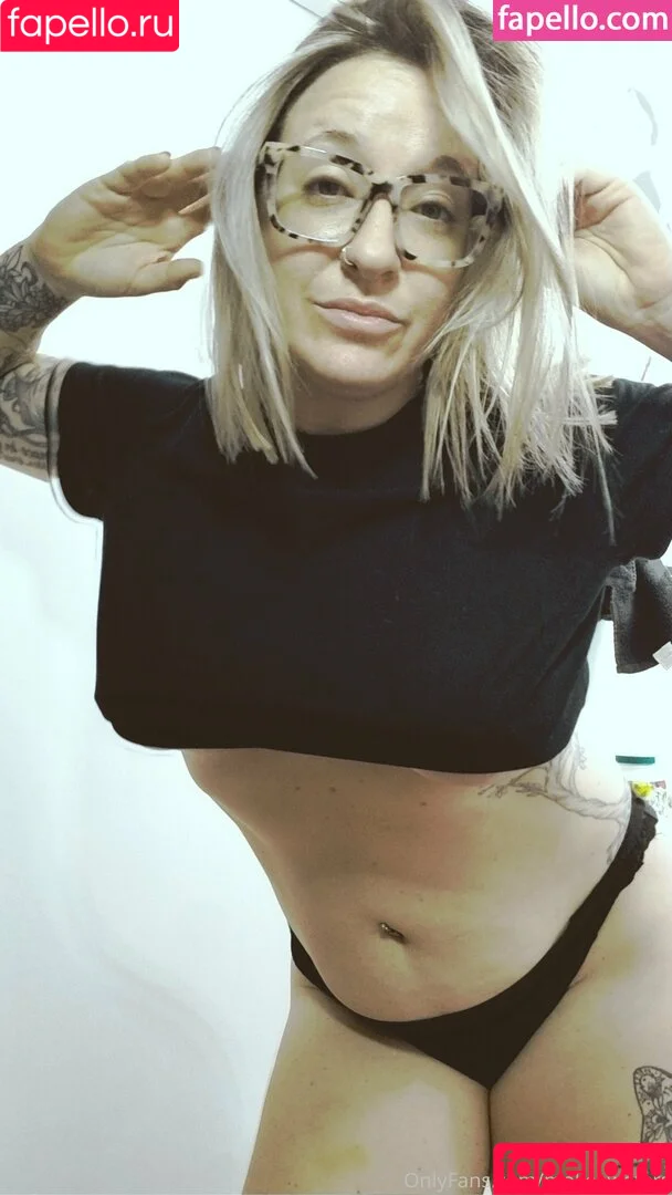 mollee_waters / molleewaters Onlyfans Photo Gallery 