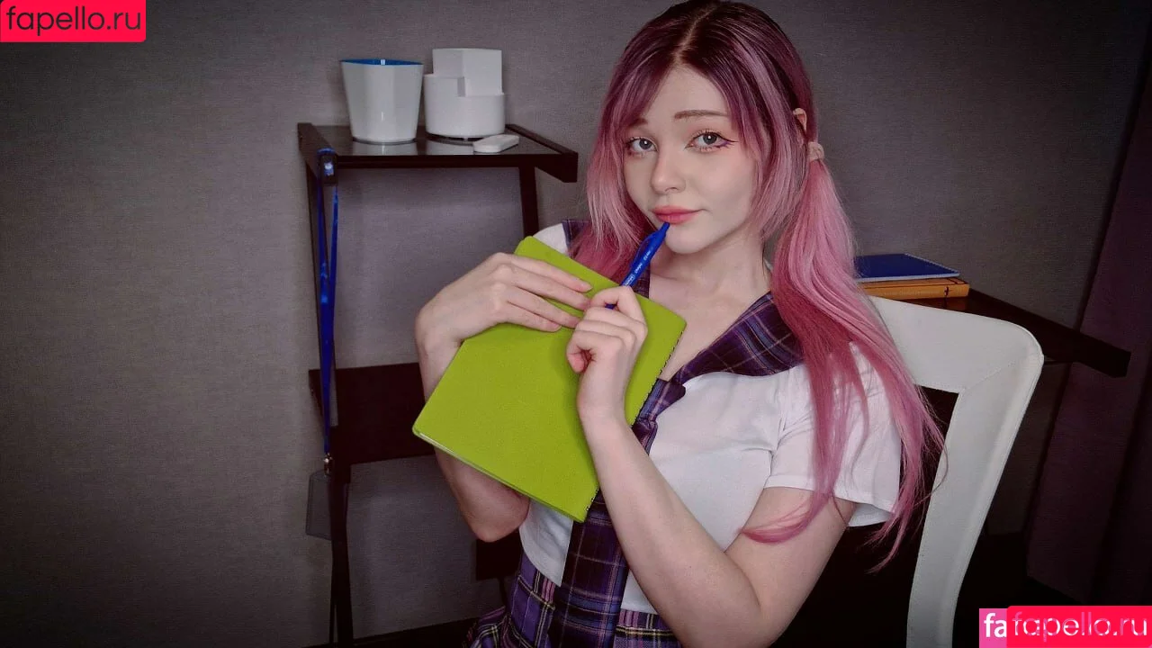 Linaneyeon / neponiru Onlyfans Photo Gallery 