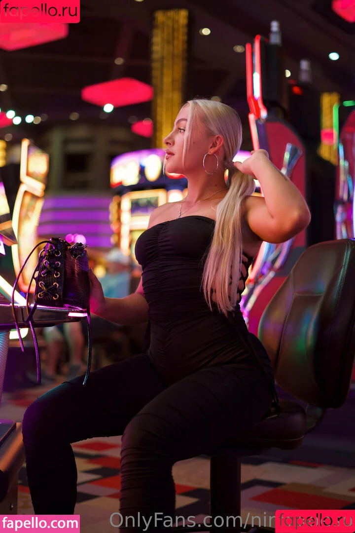 nchristin Onlyfans Photo Gallery 