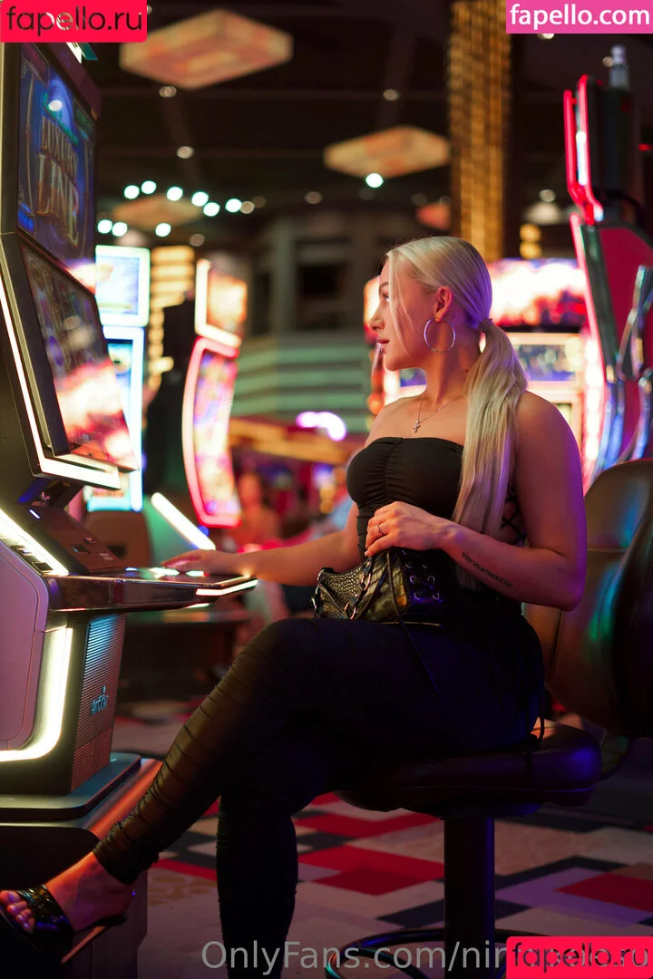 nchristin Onlyfans Photo Gallery 