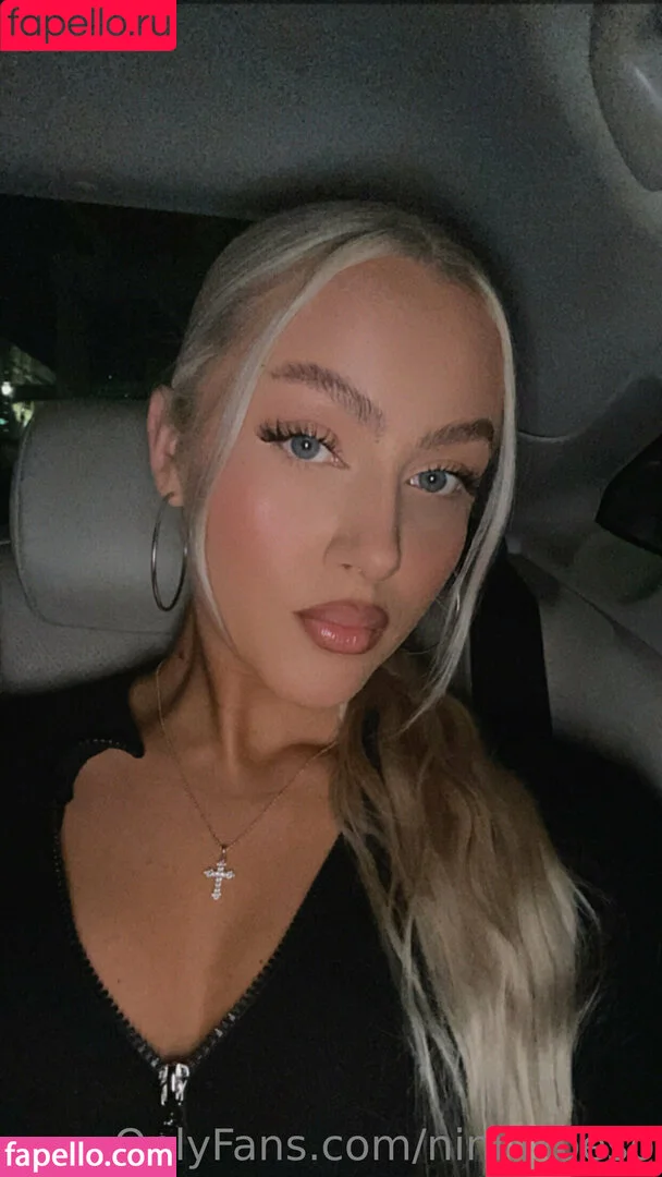 nchristin Onlyfans Photo Gallery 