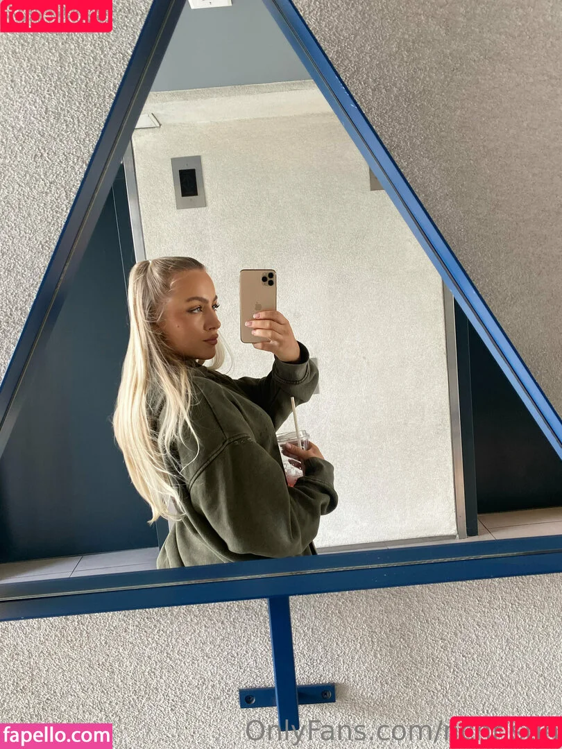 nchristin Onlyfans Photo Gallery 