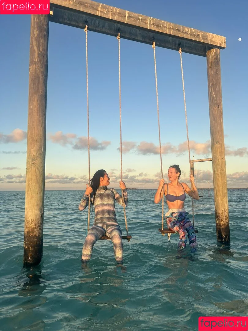 Brie Larson / brielarson Onlyfans Photo Gallery 