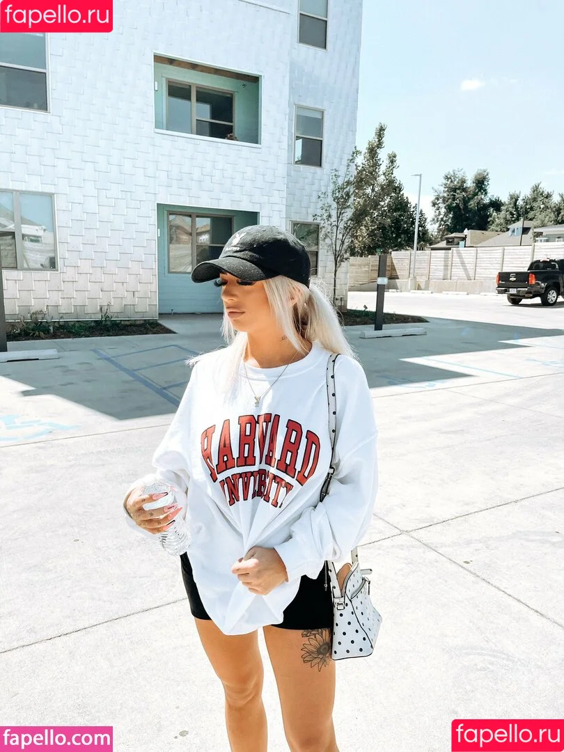 @tayleealexis_ / https: / tayxo22 Onlyfans Photo Gallery 