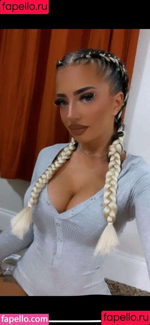 @tayleealexis_ / https: / tayxo22 Onlyfans Photo Gallery 