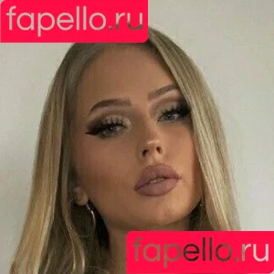 lena12 / lenajerabkova / lenna126 Onlyfans Photo Gallery 