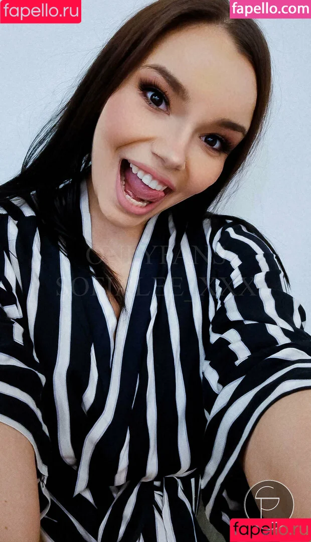 sofialee_xxx_free / sofiaxxlee Onlyfans Photo Gallery 