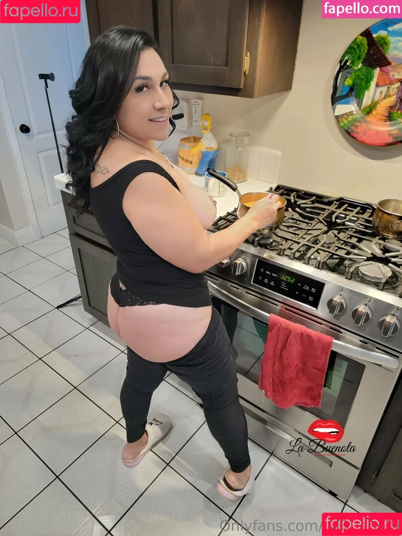 ariasnelita / labuenota Onlyfans Photo Gallery 