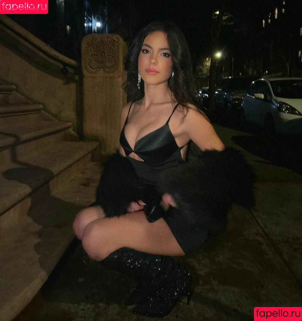 Ella Mendelsohn / ellamendelsohn Onlyfans Photo Gallery 