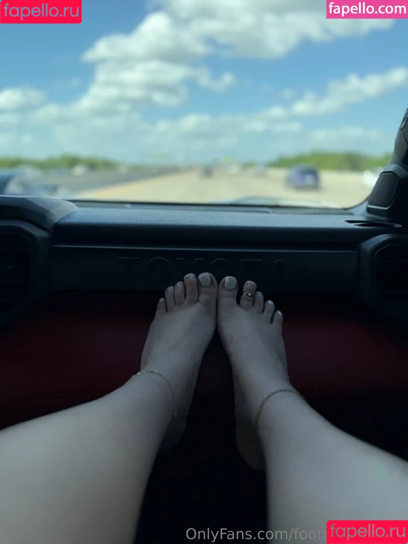 footmama1622 Onlyfans Photo Gallery 