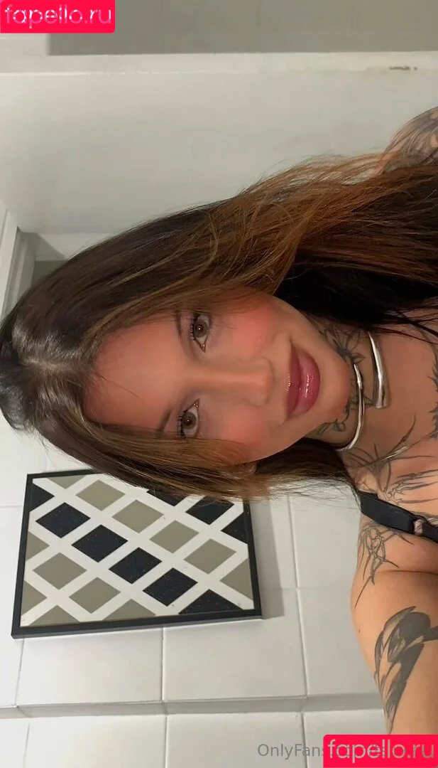 tsjuliaa / tsjuliaaa Onlyfans Photo Gallery 