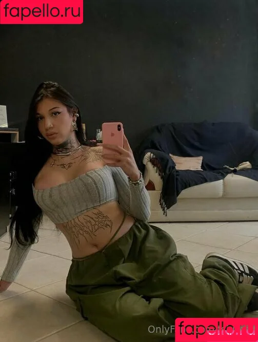 tsjuliaa / tsjuliaaa Onlyfans Photo Gallery 