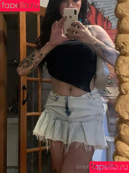 tsjuliaa / tsjuliaaa Onlyfans Photo Gallery 