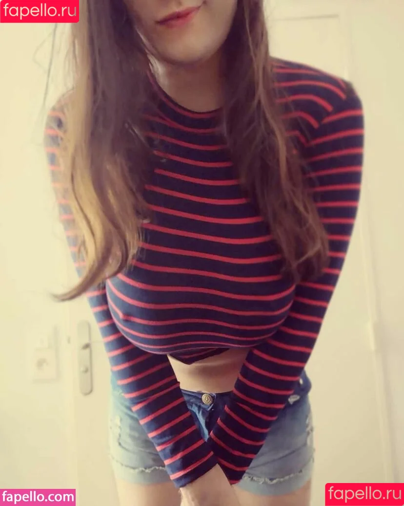 Linthya / chacha.linthya / lindasplice Onlyfans Photo Gallery 