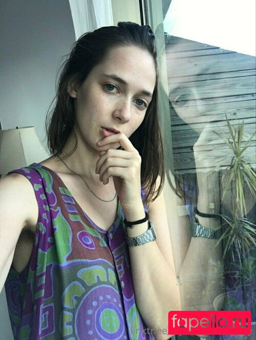 lilyofthevalleyyyy Onlyfans Photo Gallery 