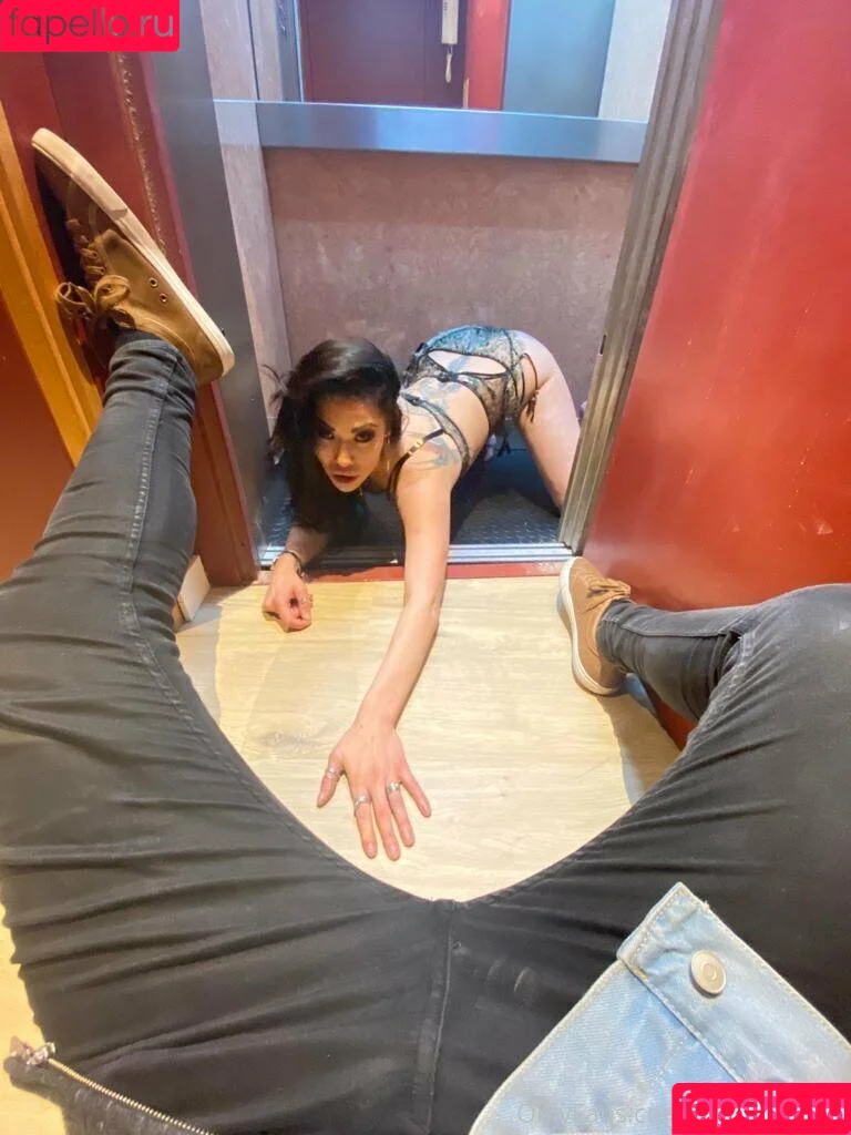 https: / londonkeyes / officiallondonkeyes Onlyfans Photo Gallery 