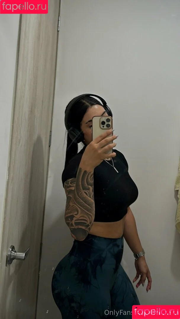 kirimao Onlyfans Photo Gallery 