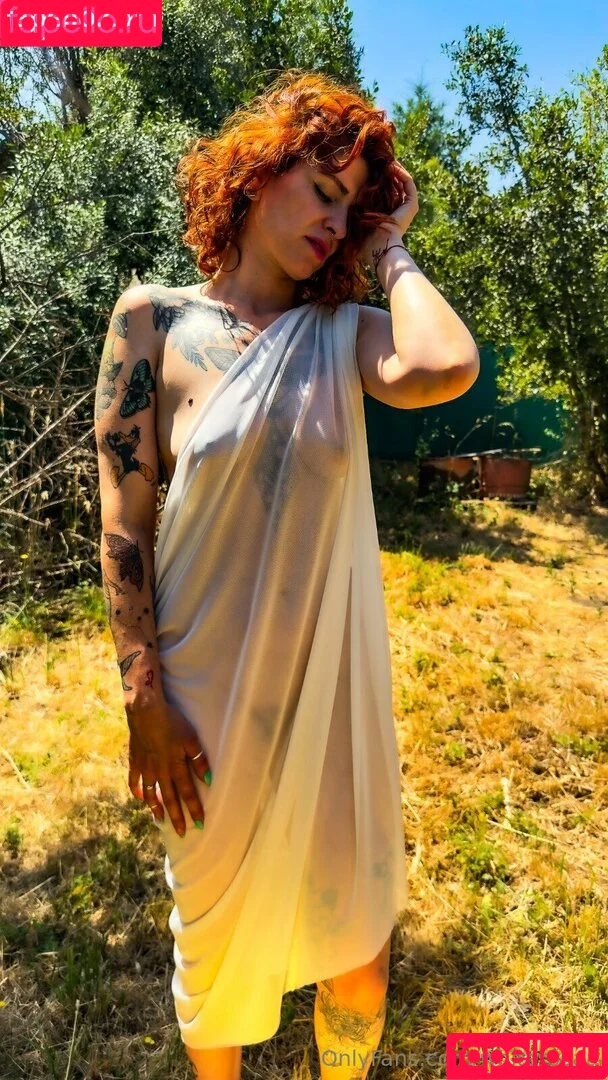 whiterosaa Onlyfans Photo Gallery 