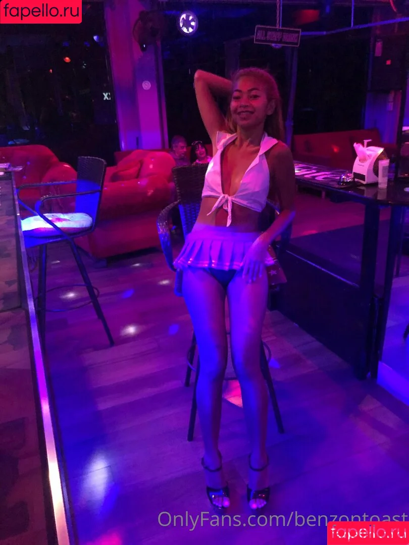 Benz_on_toast / benzontoast / https: Onlyfans Photo Gallery 