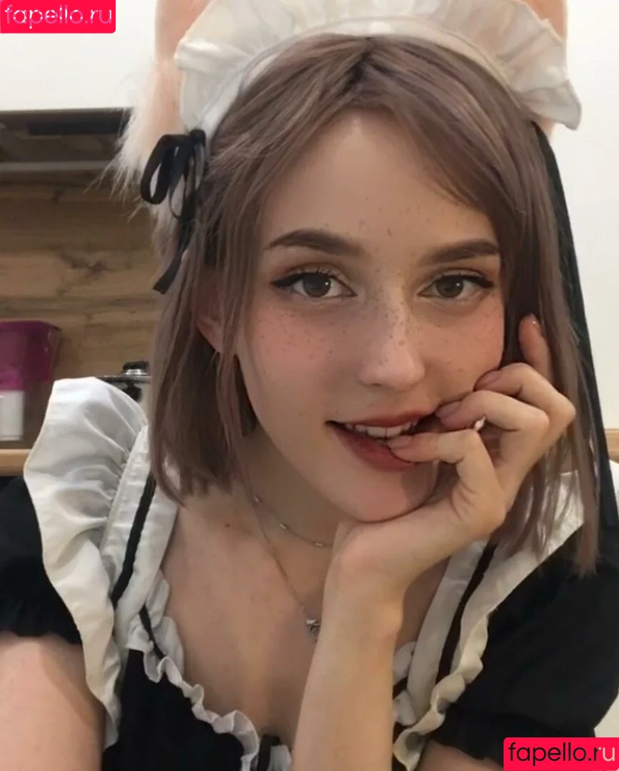 bunsareus / nenormova Onlyfans Photo Gallery 