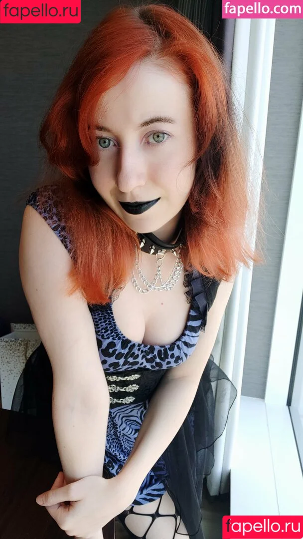 Lewdvamp / vampmk4 Onlyfans Photo Gallery 