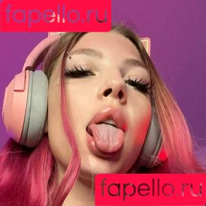 aliceboofree / alliebeefree Onlyfans Photo Gallery 