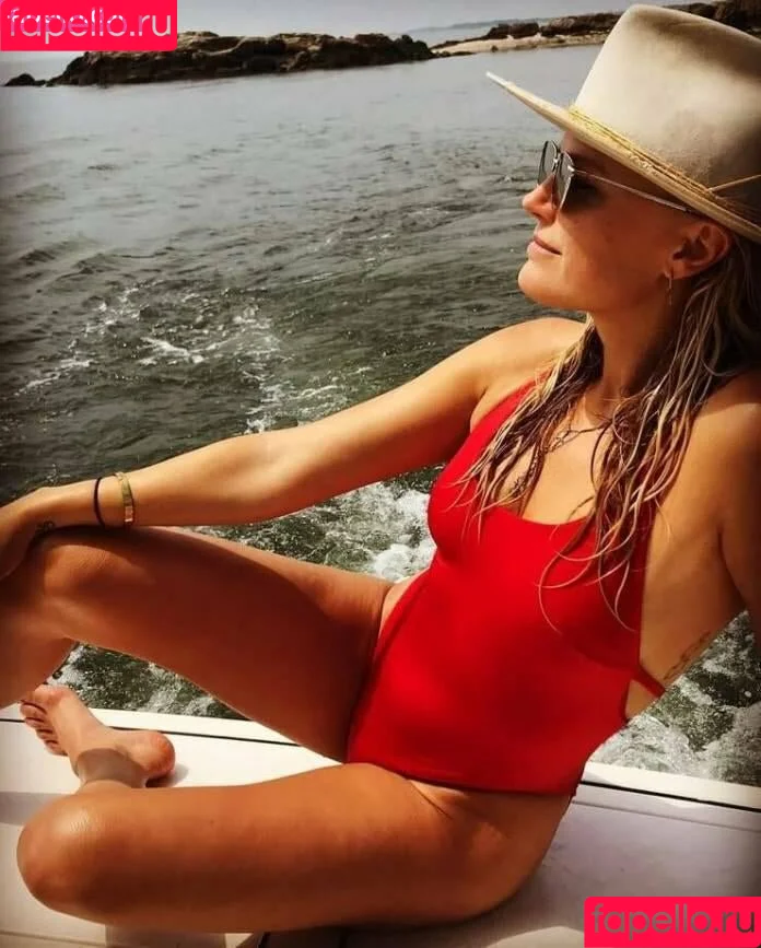 Malin Akerman / malinakerman Onlyfans Photo Gallery 