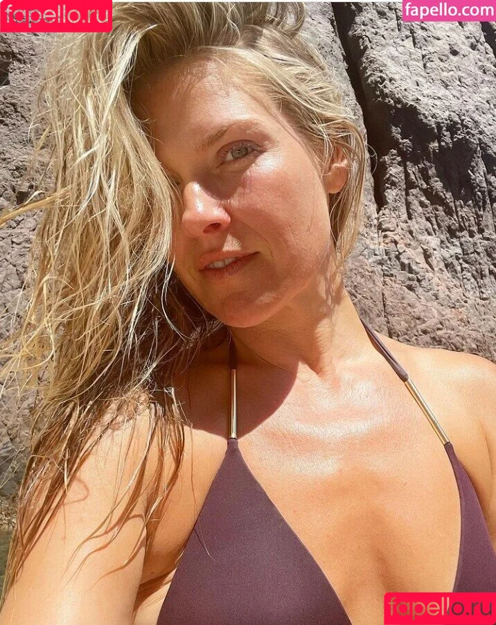 Ali Larter / alilarter Onlyfans Photo Gallery 