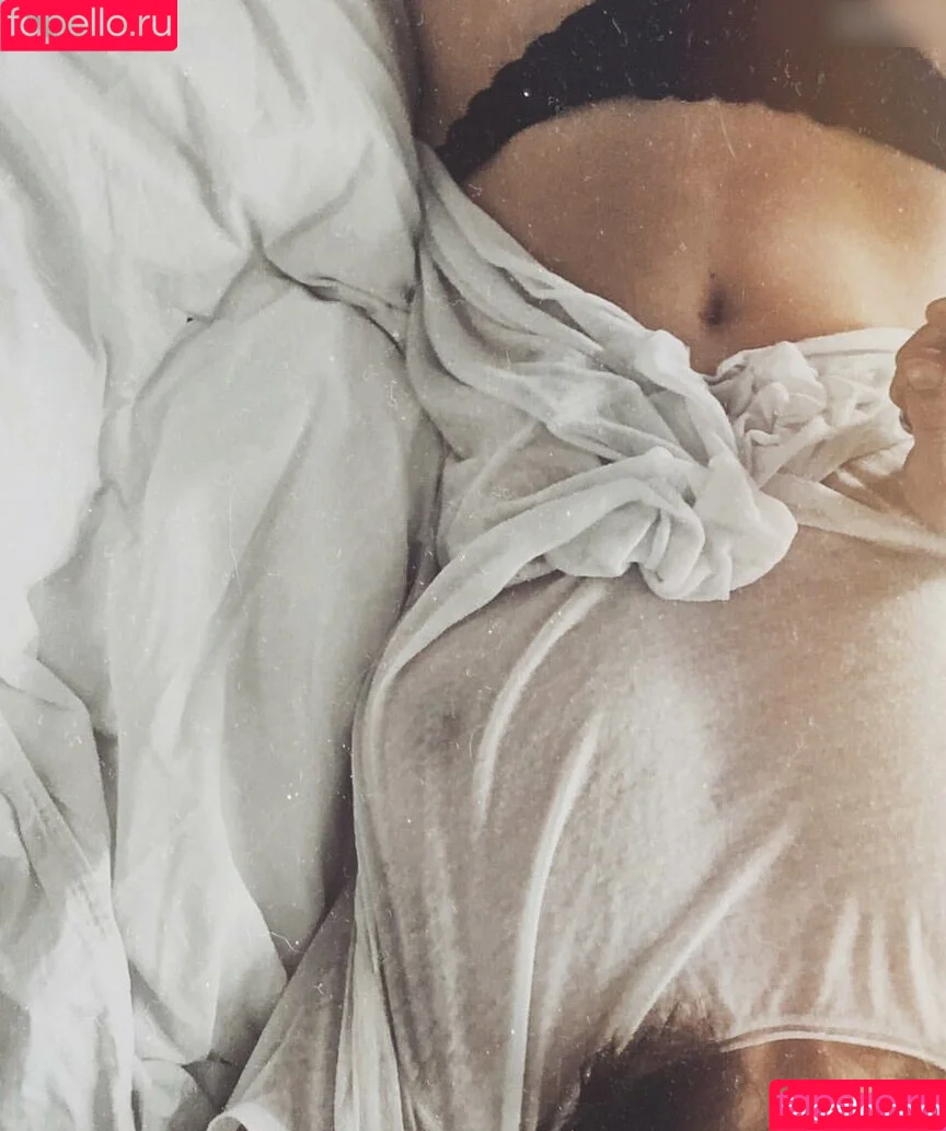 Julia Sophie / sophieandjune Onlyfans Photo Gallery 