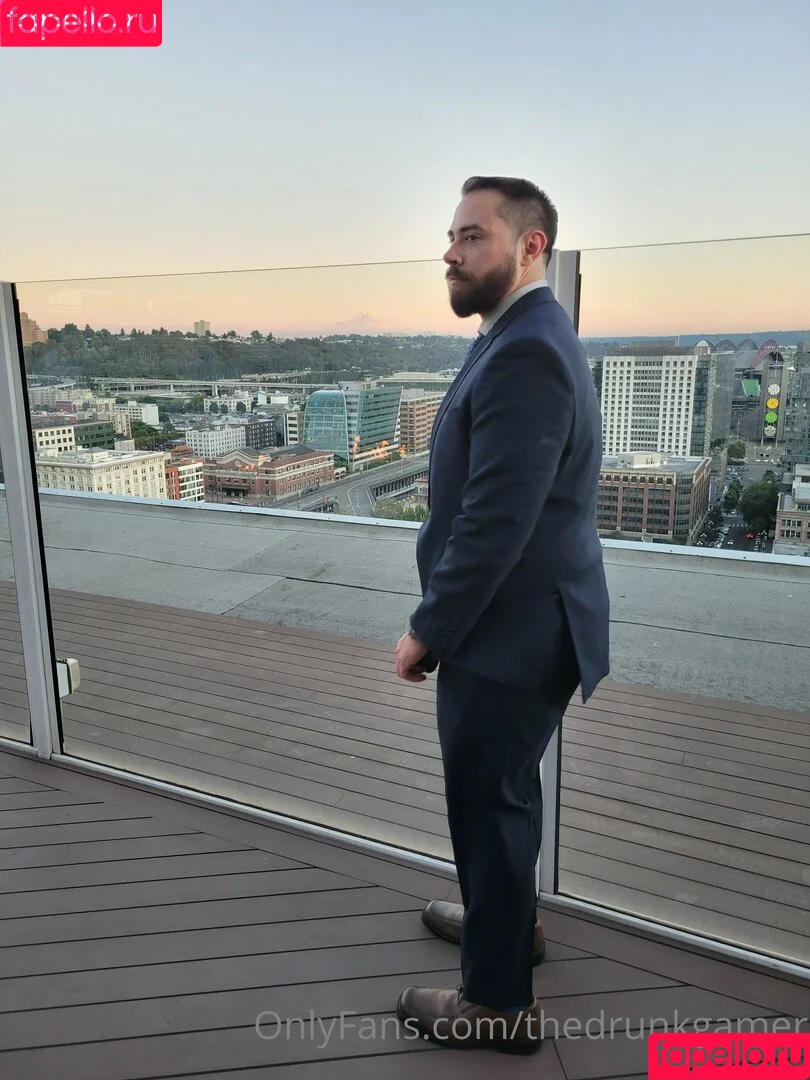 thedrunkengamers / thedrunkgamer Onlyfans Photo Gallery 