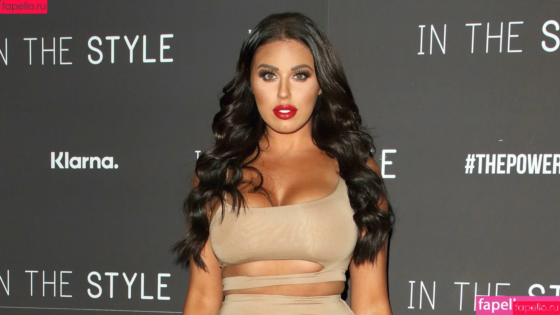 Anna Vakili Onlyfans Photo Gallery 