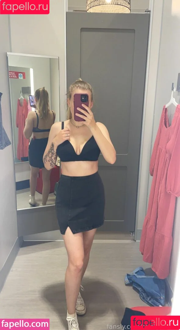 https: / misty__rein / misty_reine Onlyfans Photo Gallery 