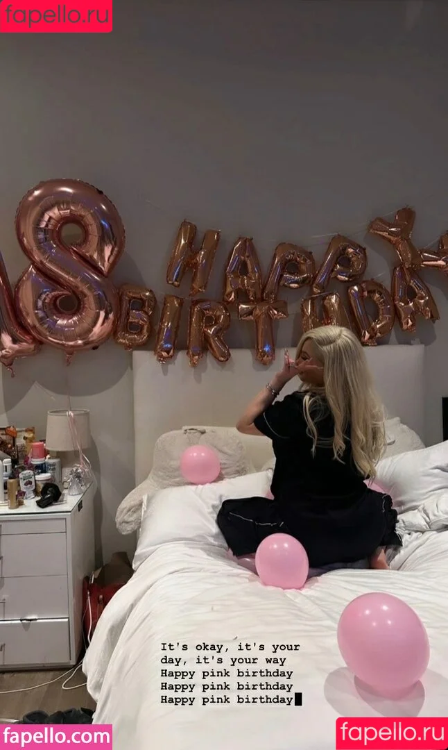 Alabama Barker / alabamaluellabarker Onlyfans Photo Gallery 