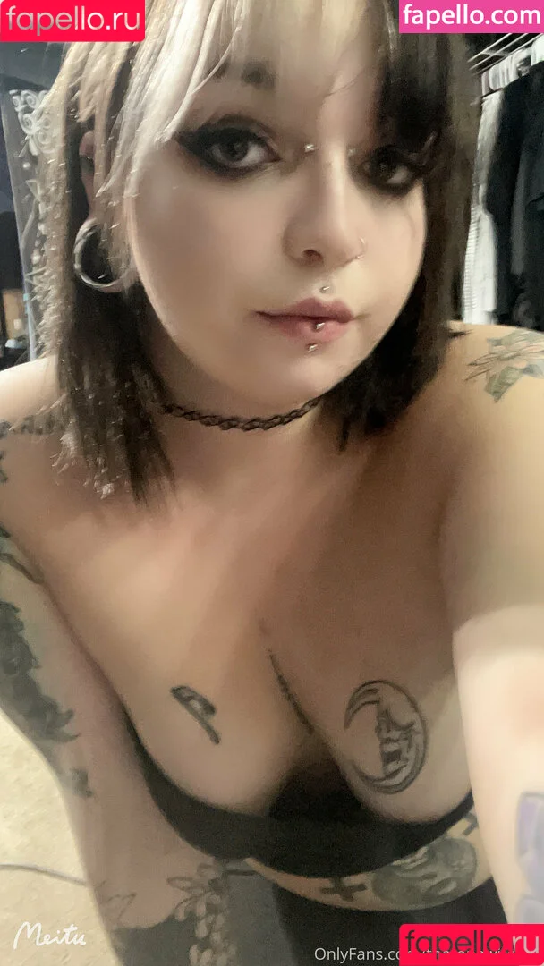 thatonewitch98 Onlyfans Photo Gallery 