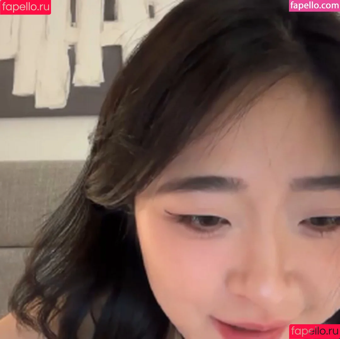 Cozykorean / cozy.games Onlyfans Photo Gallery 