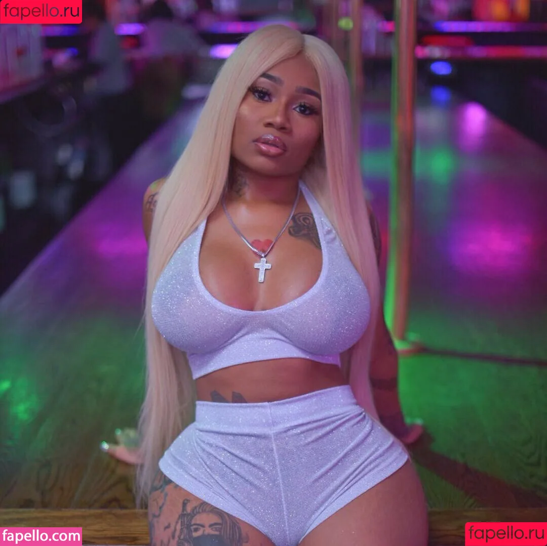 kgoddess Onlyfans Photo Gallery 