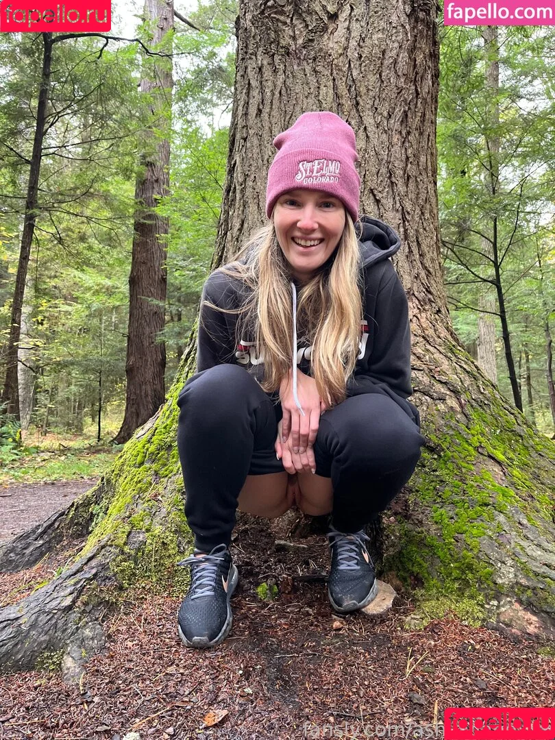 ashleylanexxx / priebusss Onlyfans Photo Gallery 