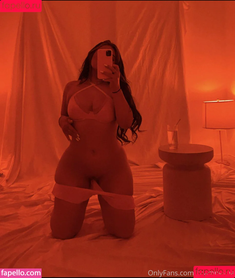 Champagne / champagnepapi / champggne Onlyfans Photo Gallery 