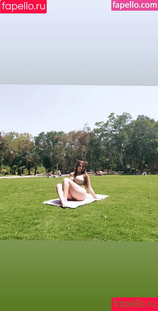 glori_rdz / yoshibear06 Onlyfans Photo Gallery 