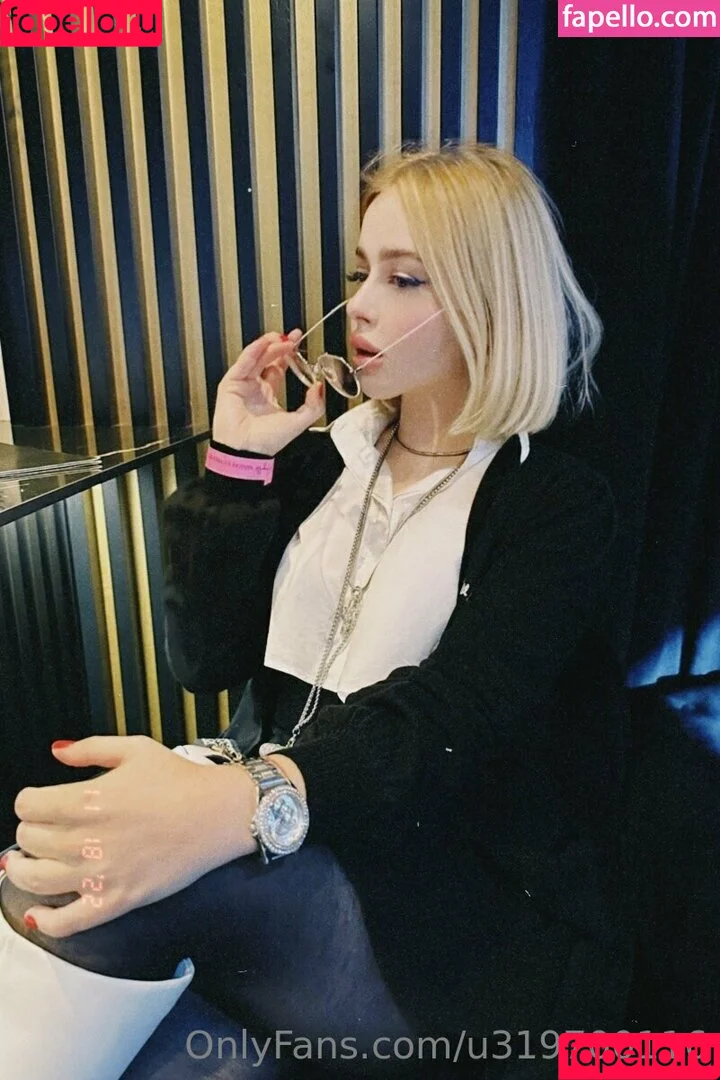 angie_explod / angie_ha Onlyfans Photo Gallery 