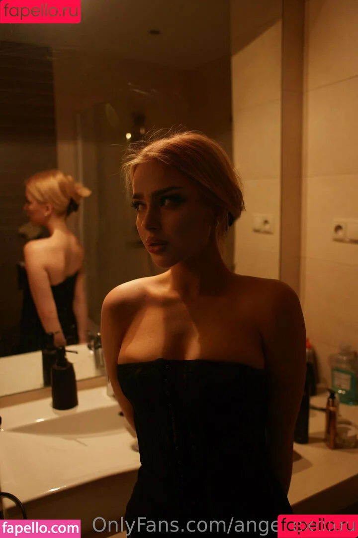 angie_explod / angie_ha Onlyfans Photo Gallery 