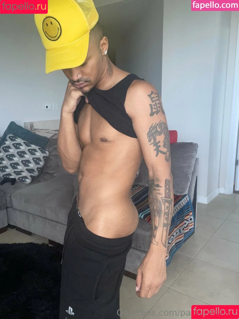 papiversace.ent / papiversacex Onlyfans Photo Gallery 