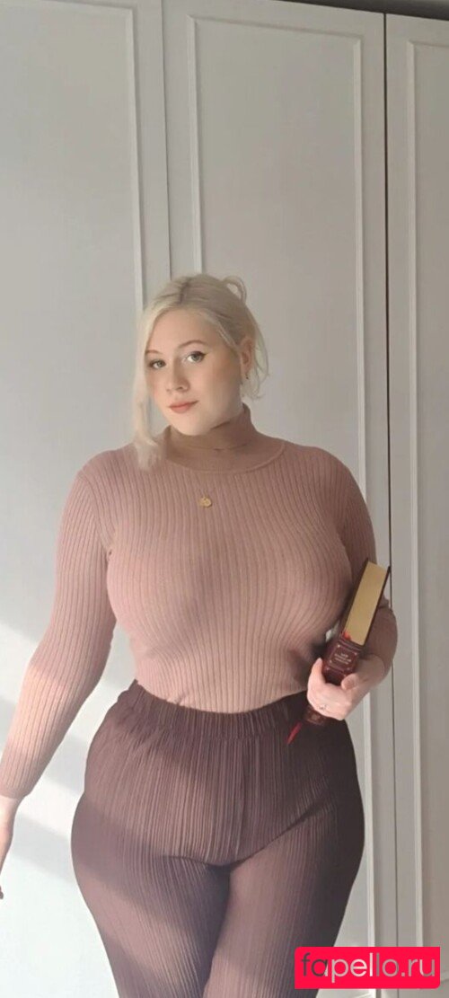 katfunnell / littlekitten5 / oflittlekitten Onlyfans Photo Gallery 