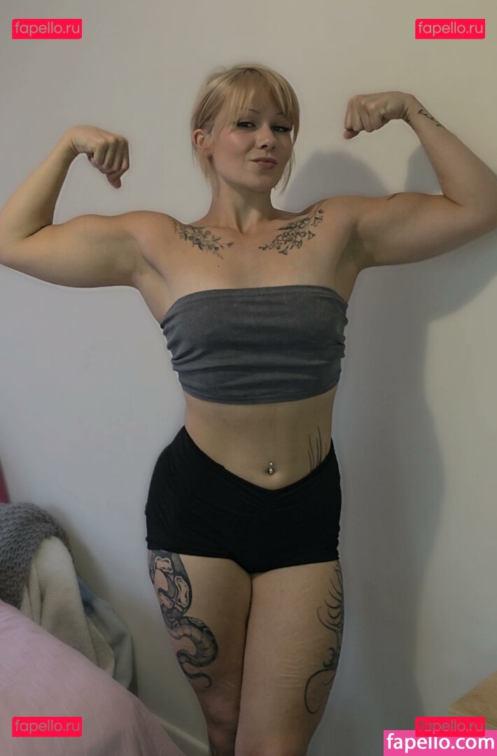 Katait / kat41t Onlyfans Photo Gallery 