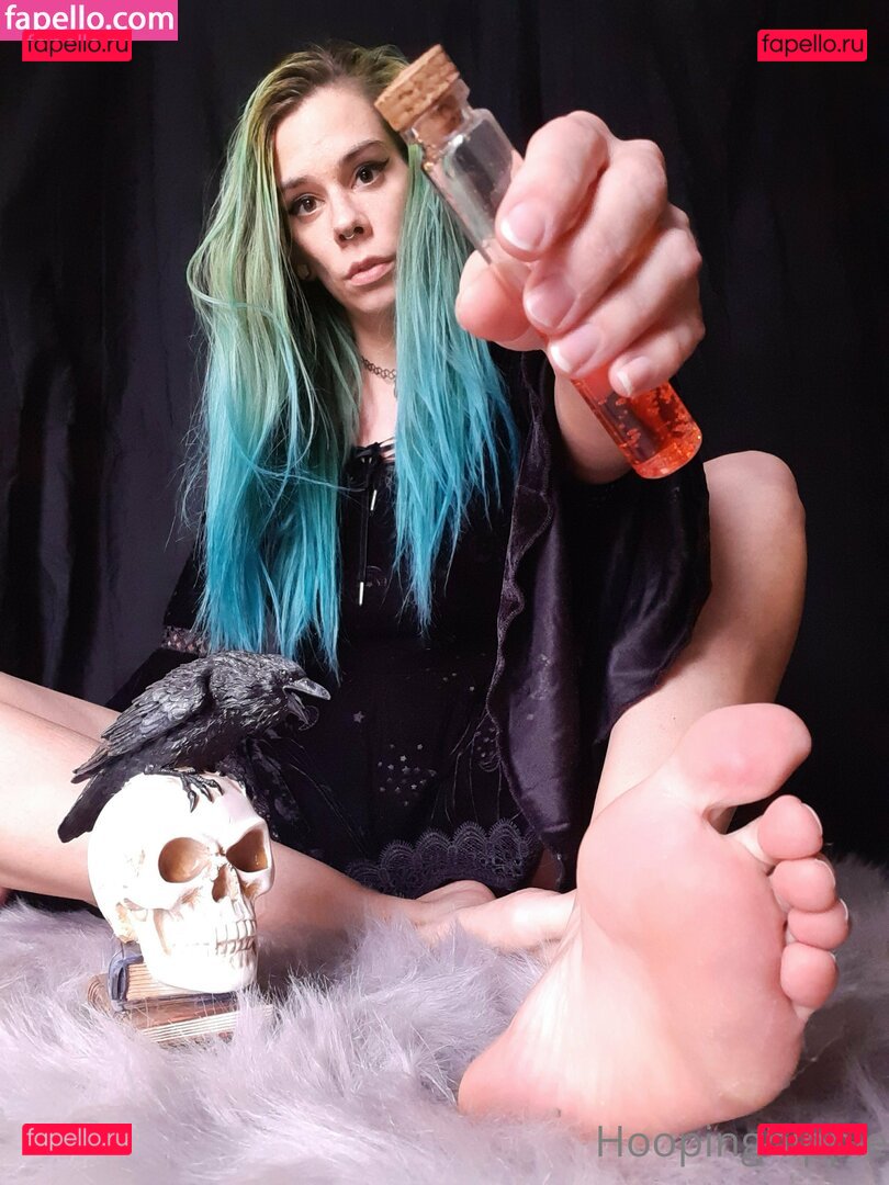 hoopinghippie23 / hoopinokiie_ Onlyfans Photo Gallery 