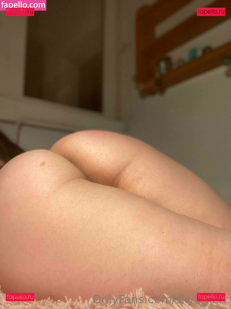 skyhealey / skyli_kerr Onlyfans Photo Gallery 