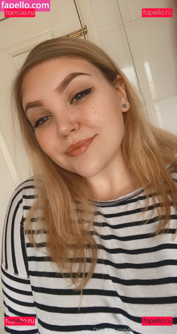 missamerrrickaa / pr1ncessgl1tterfree Onlyfans Photo Gallery 